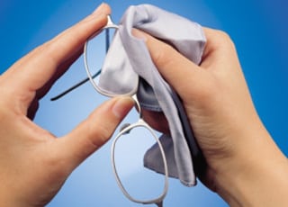 Eye Wear Maintenance : How to Clean an Eye Glass Cloth 